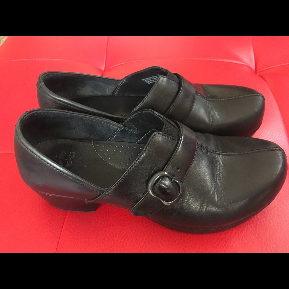 Dansko Tamara black leather slip on